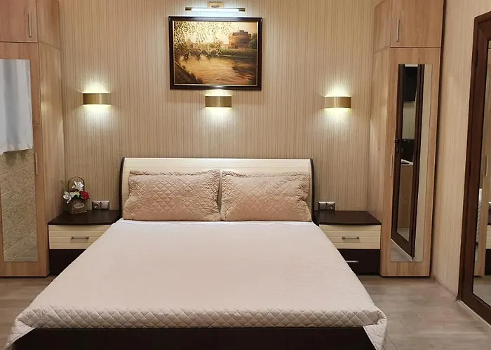 Deluxe Center