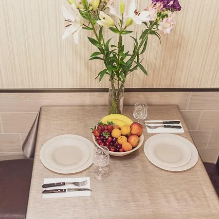 Deluxe Center Apartman *