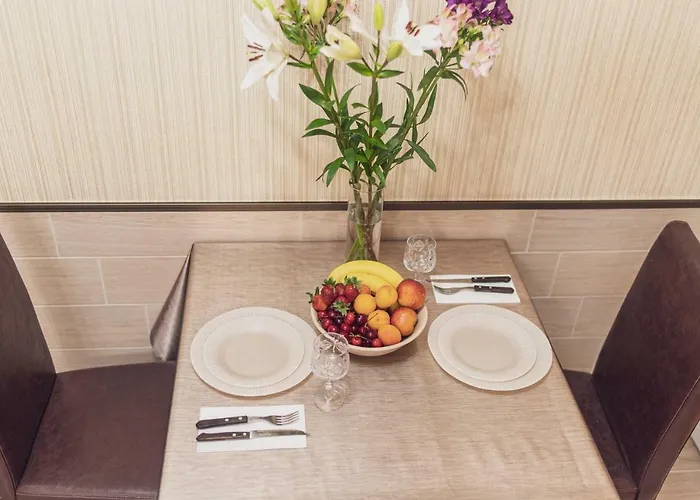 Deluxe Center Apartment *